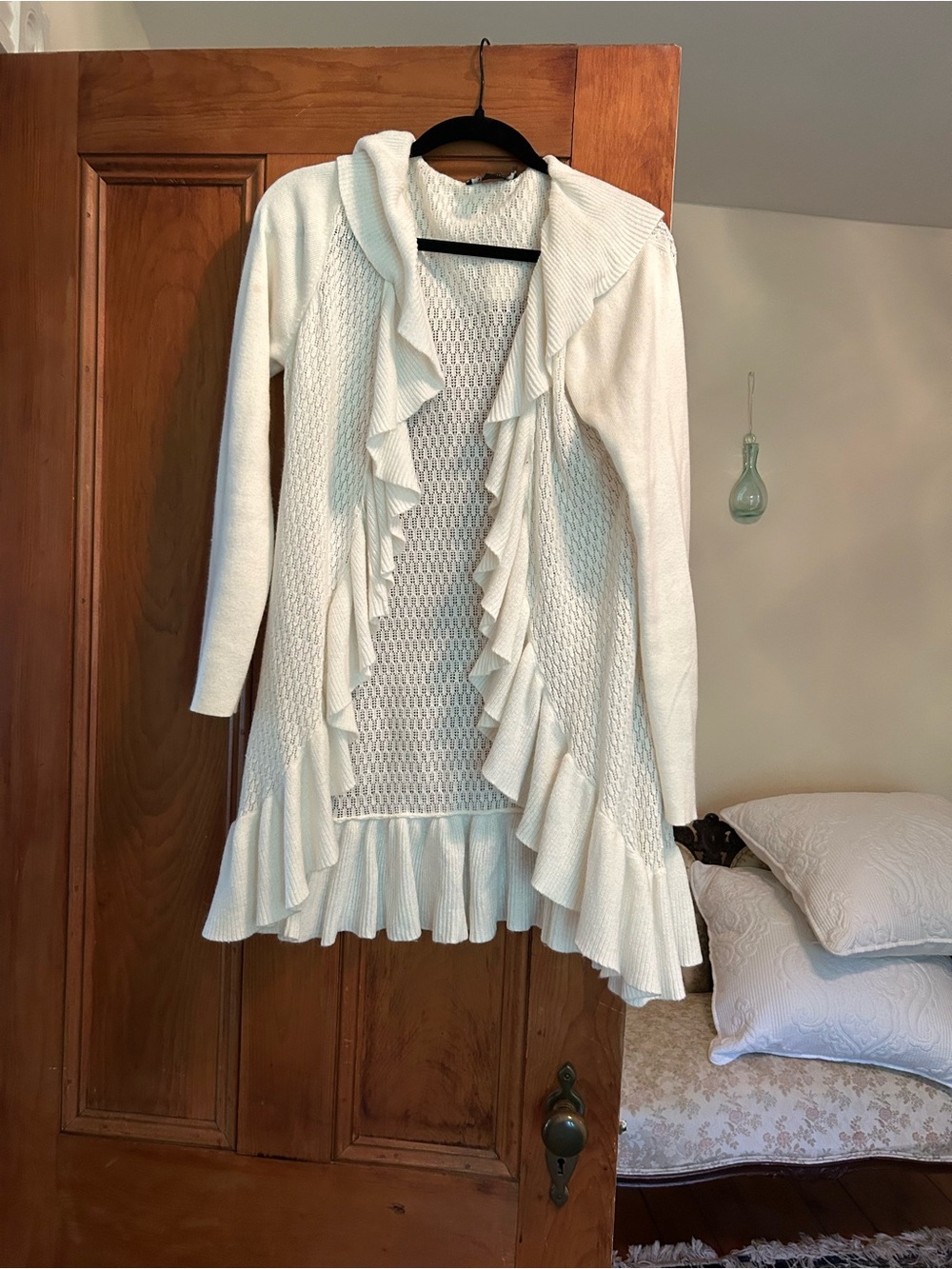 White House Black Market Cream Ruffle Open-Front Cardigan